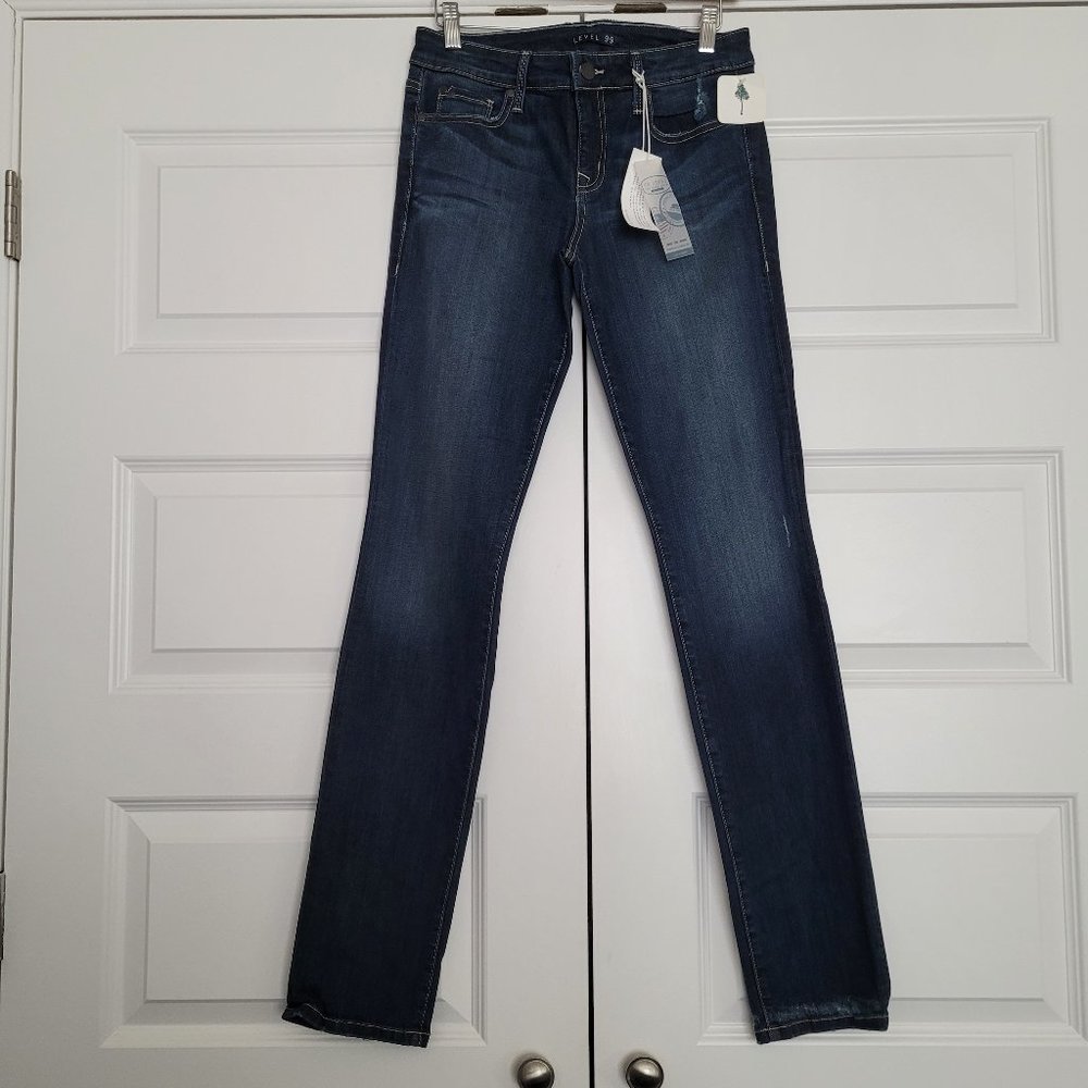 Level 99, Lily Ridgewood Jeans, New Condition, Size 28